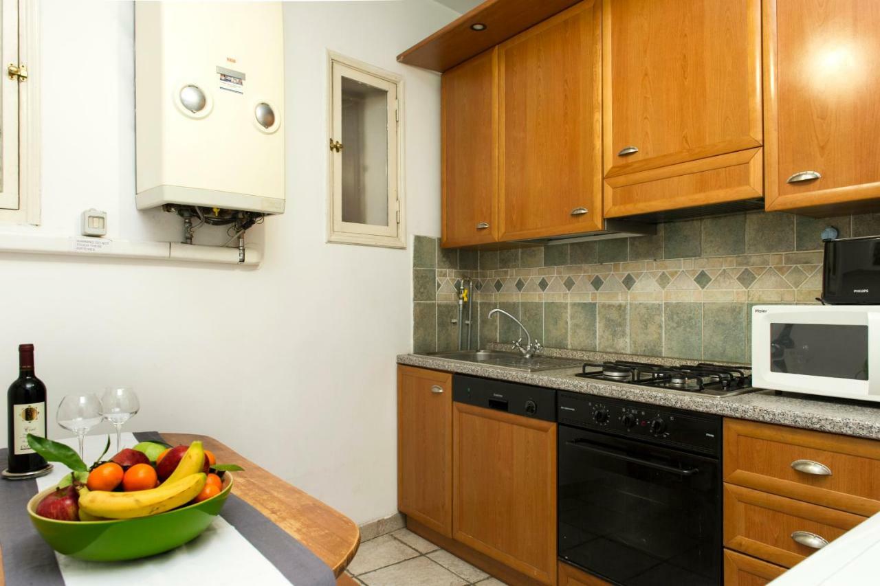 Gregoriana House - Appartamento Con Vista Su Roma ภายนอก รูปภาพ